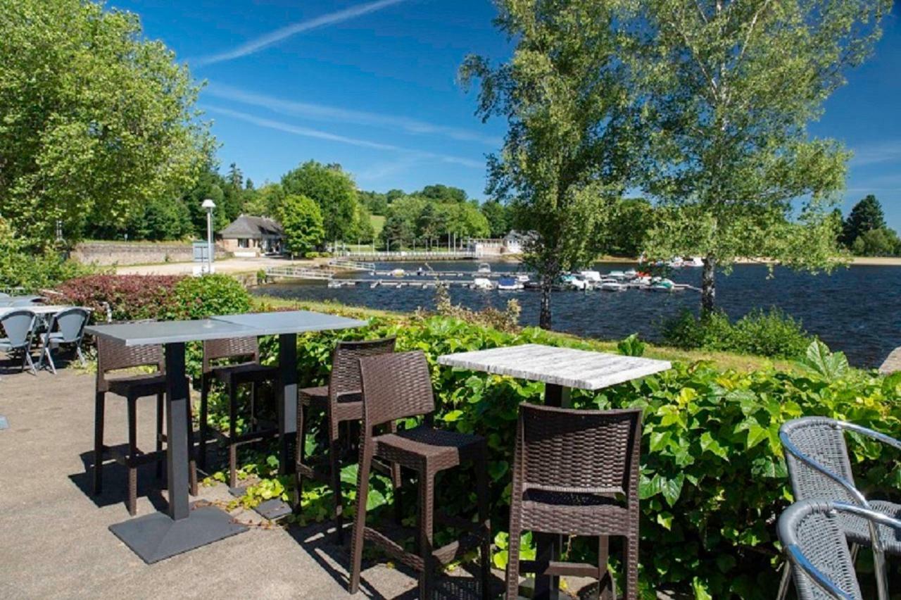 Logis Hotel Du Lac Neuvic  エクステリア 写真